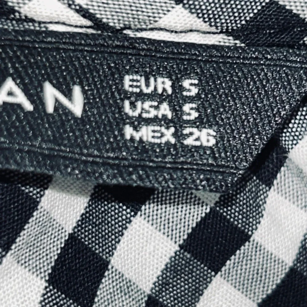 Zara Black and White Gingham Plaid Ruffle Neck Smocked‎ Cuff Blouse Small